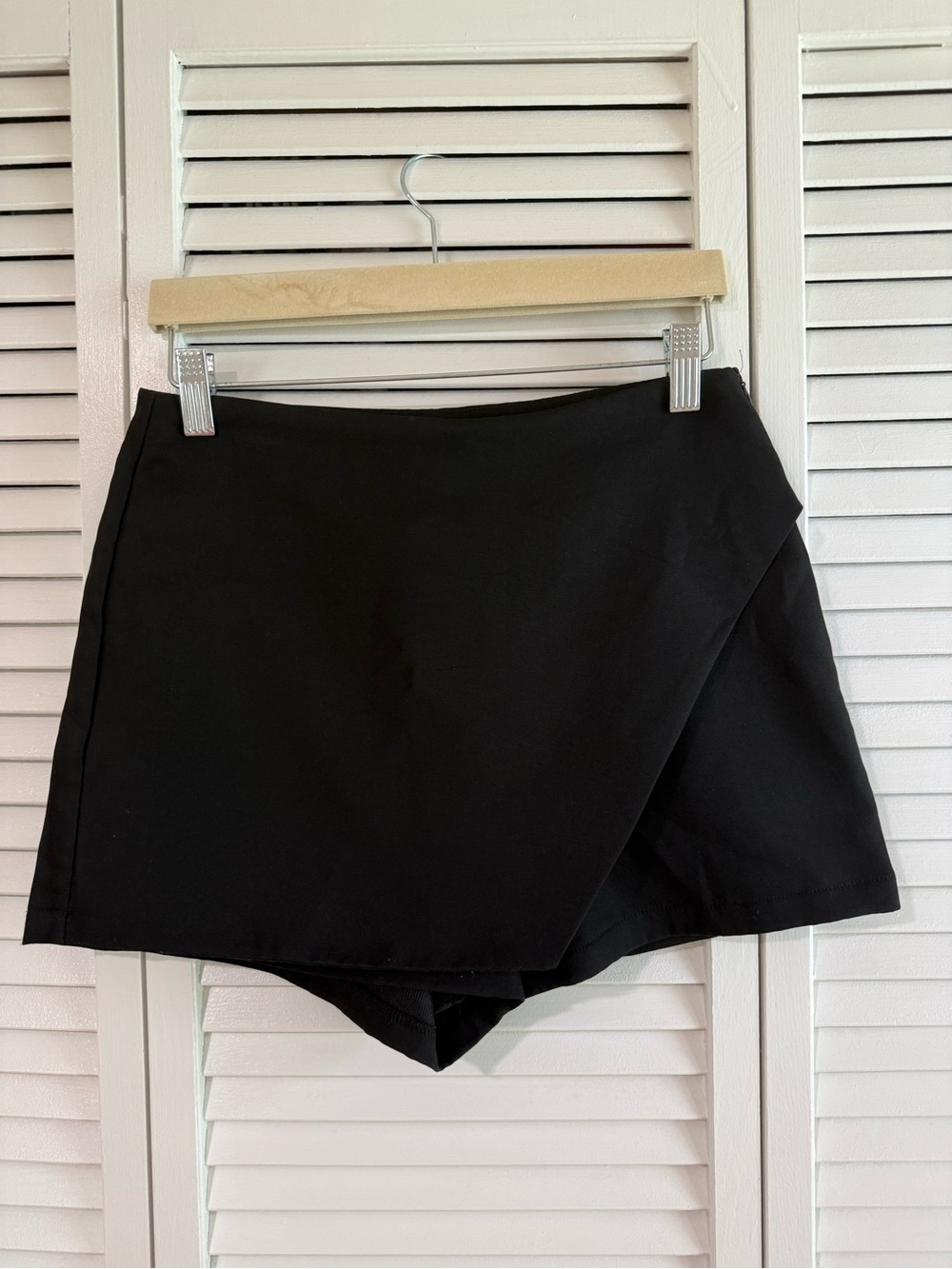 Black Women's Asymmetrical Mini Skort